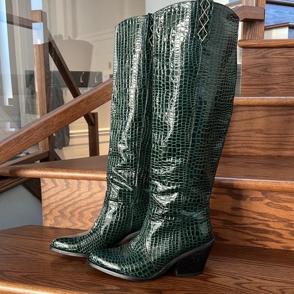Faux lizard cowboy boots - Picture 3 of 5
